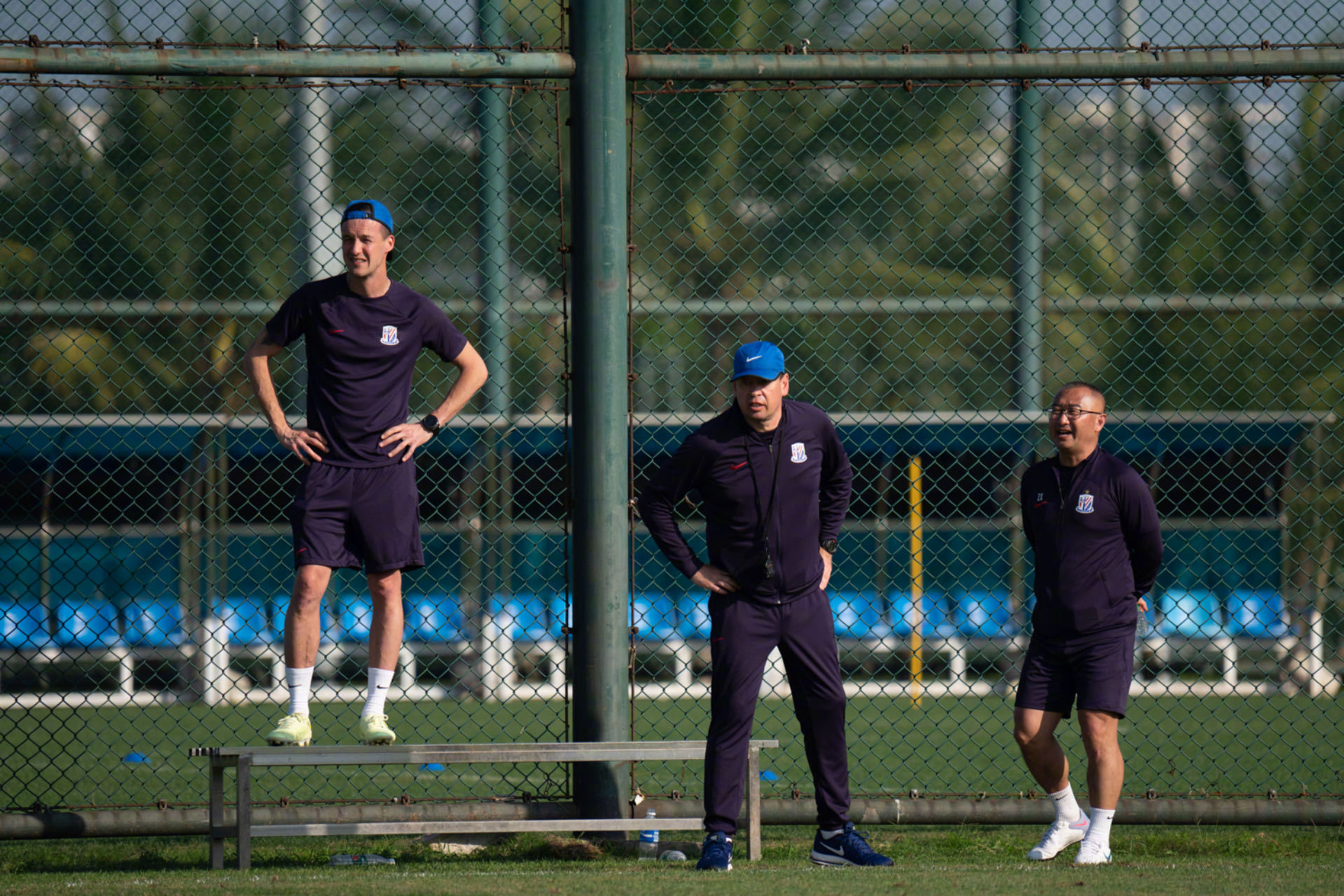 关于双方展开激烈角逐，终场比分呈现错综复杂！的信息