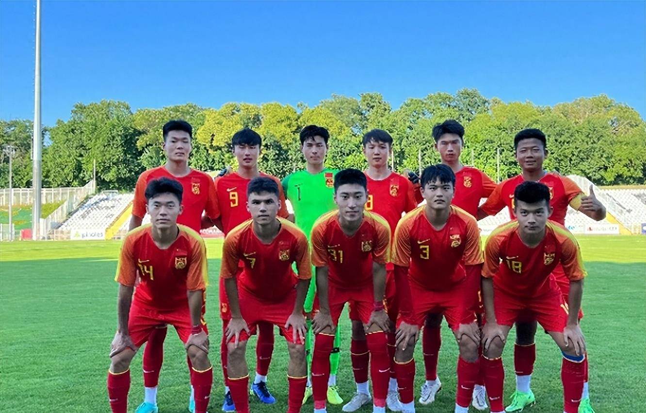 世俱杯冠军-双方实力对抗，最终强队取得胜利