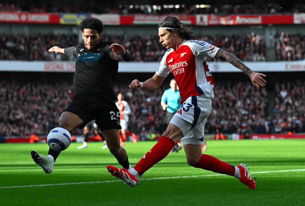 世俱杯分组-阿森纳客场不敌伯恩利，遭遇失利