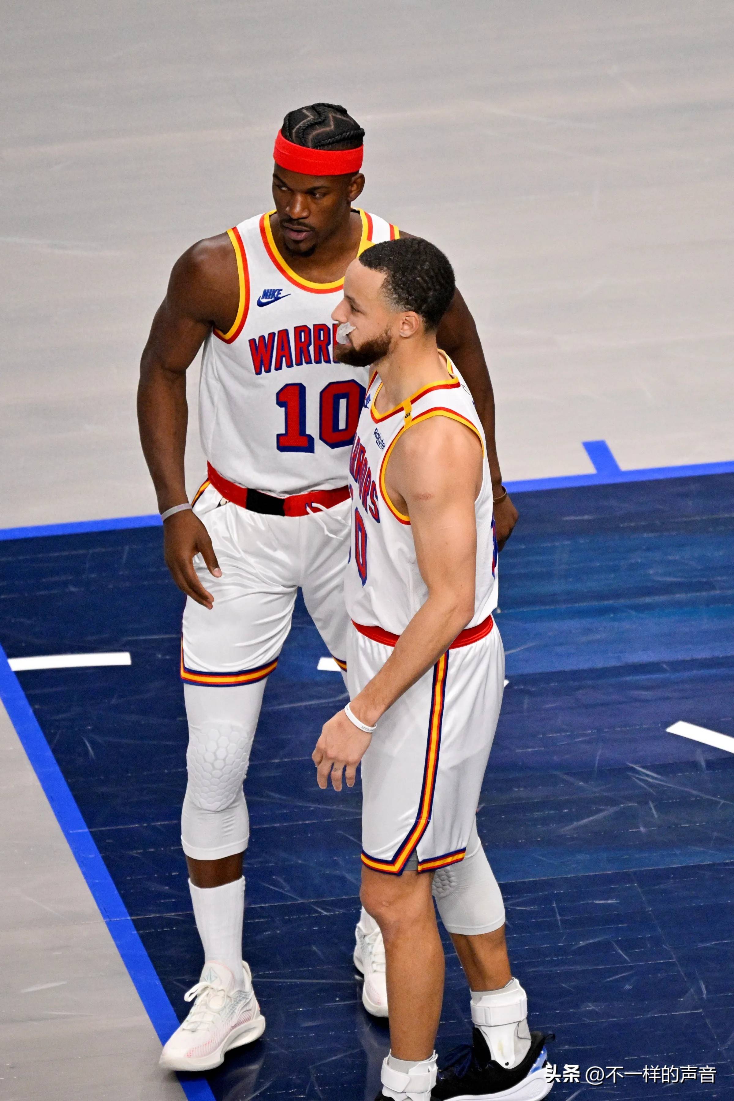 世俱杯分组-主场战胜活塞：尼克斯全队合力获得赛季初胜利