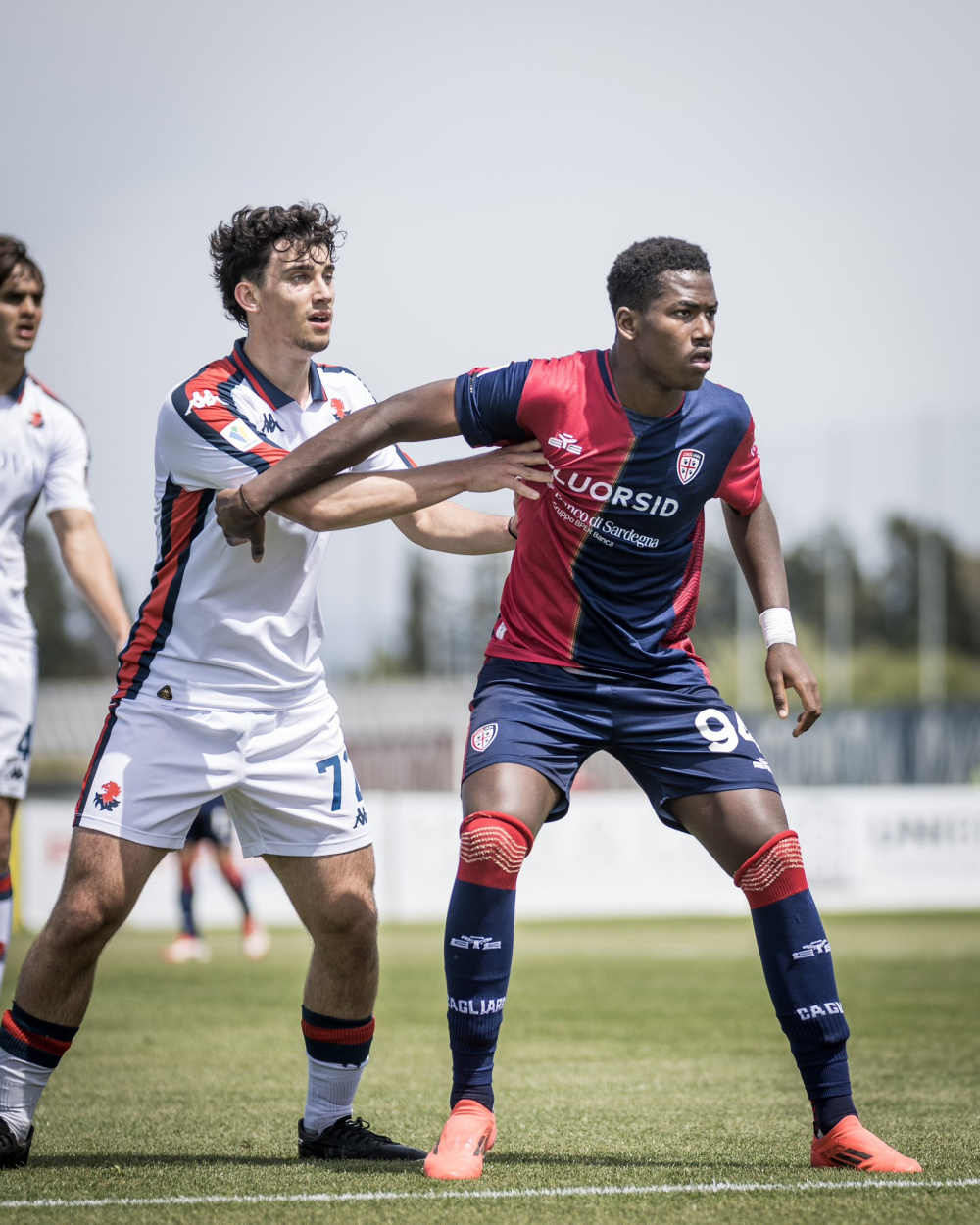 世俱杯冠军-卡利亚里客场作战，球队士气高涨的简单介绍