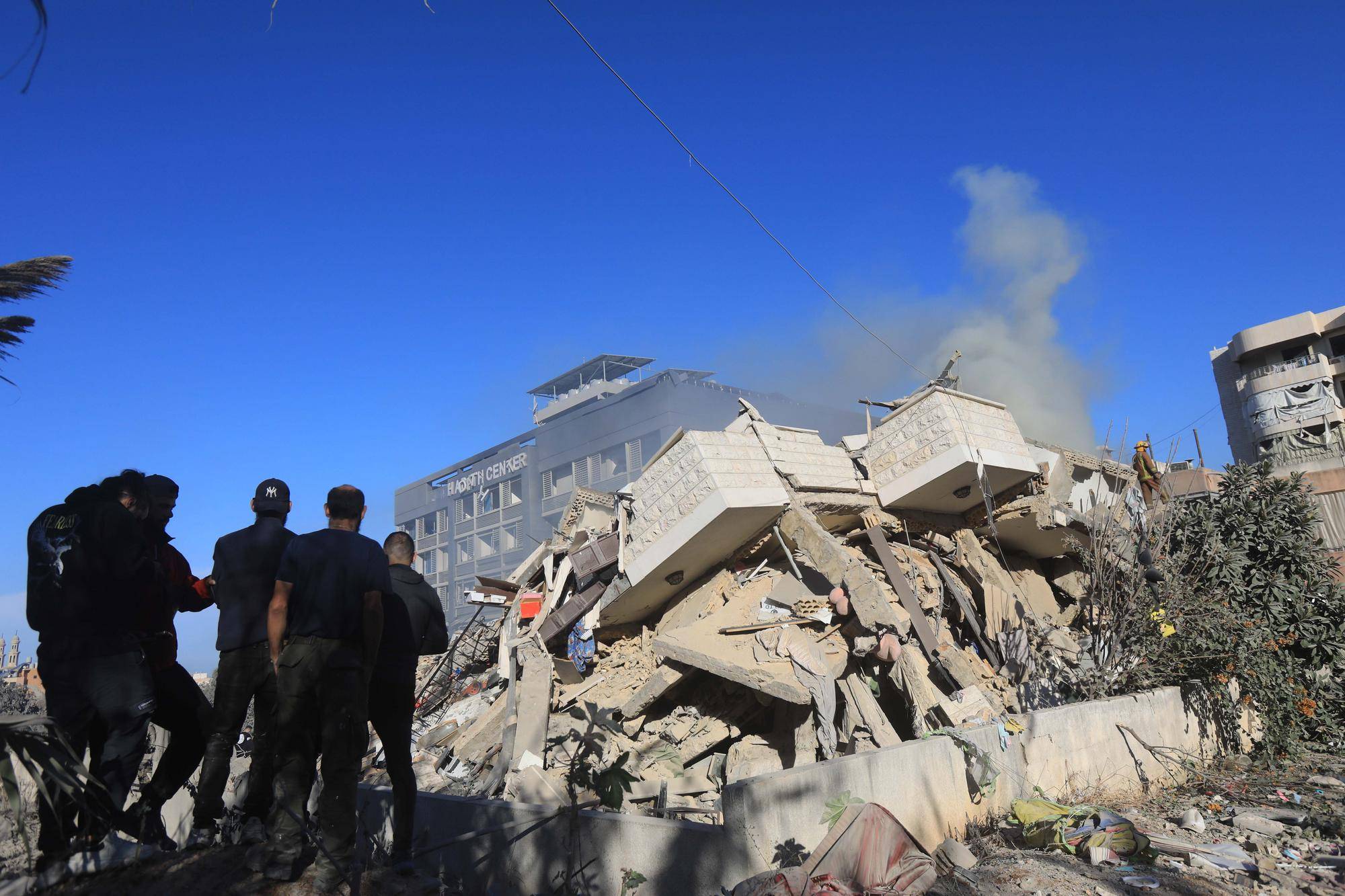 黎巴嫩阵线继续受困扰，欲突破难关的简单介绍