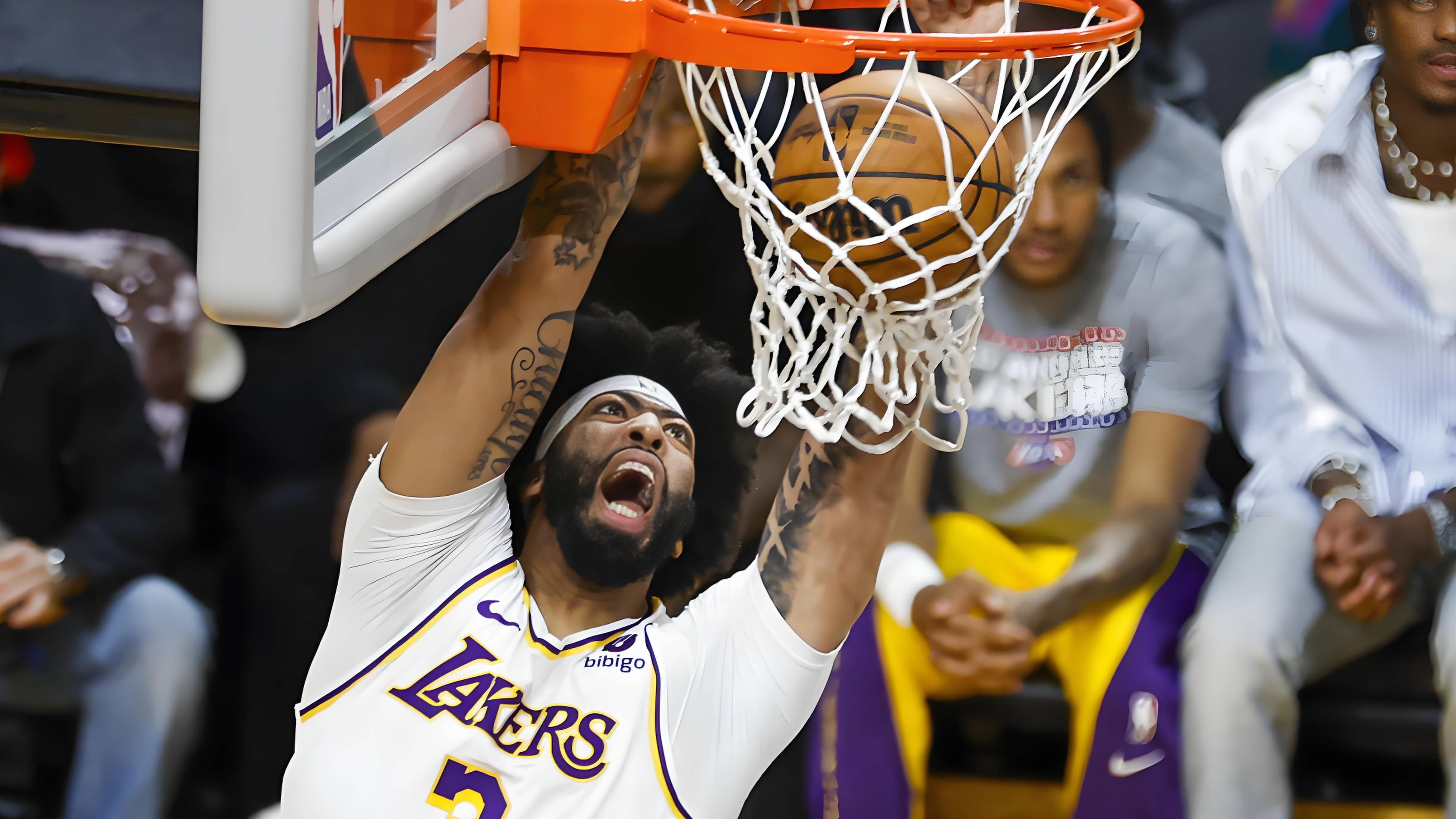 包含步行者队中场突破成功，快速拉开比分的词条