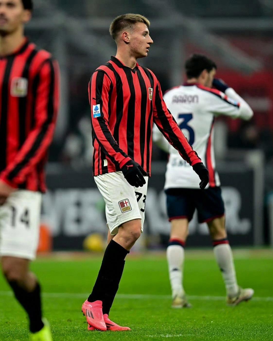 AC米兰中场大将回归训练，助力球队重回巅峰