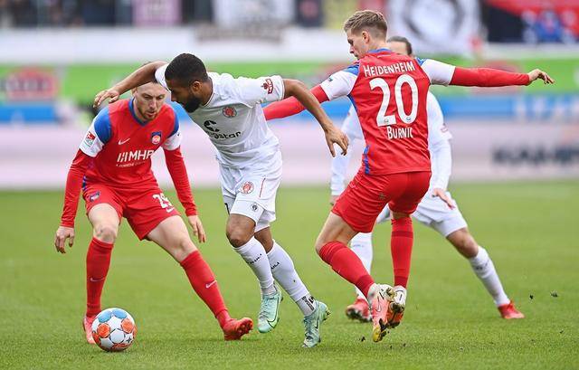 汉堡主场对阵霍芬海姆：誓取三分！的简单介绍