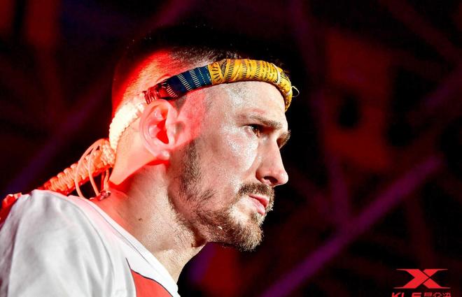 DFM翻盘SHR，Ming团战一打五顶尖较量四强赛，让粉丝疯狂欢呼