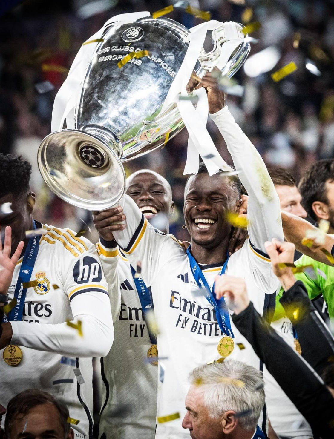 世俱杯冠军-加拿大名将闪耀赛场，完美发挥实力