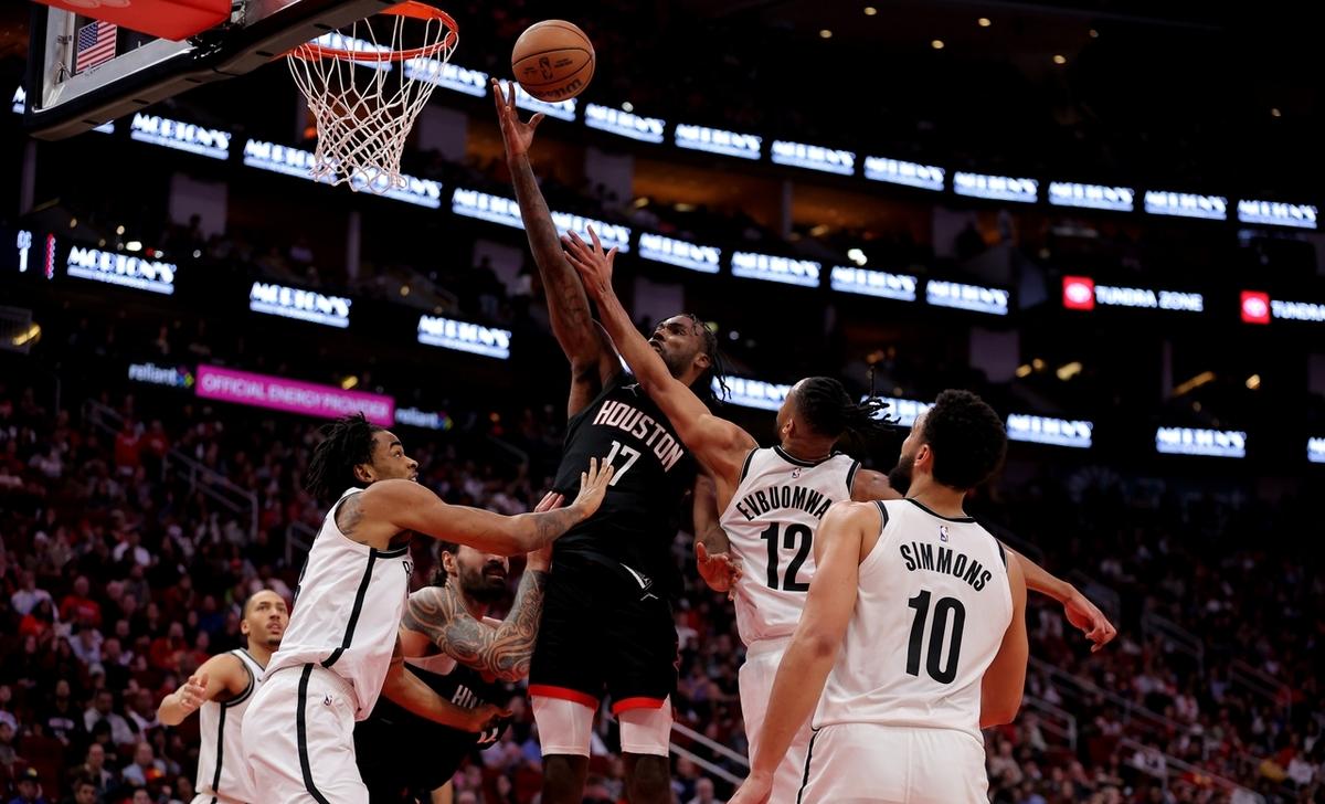 四川队鏖战篮网，詹姆斯关键制胜